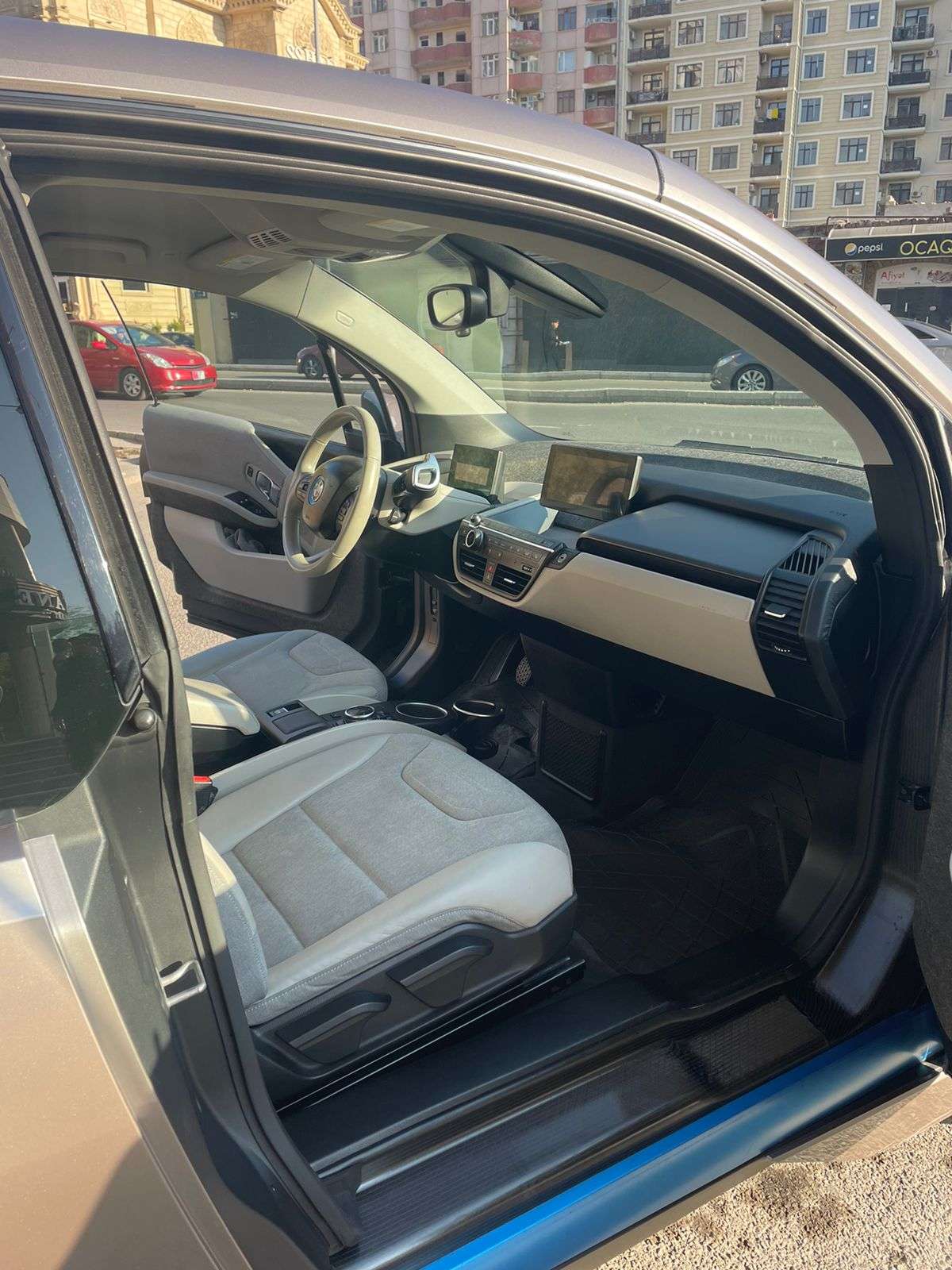 BMW i3, 2014 il, 0 L, 112 000 km
