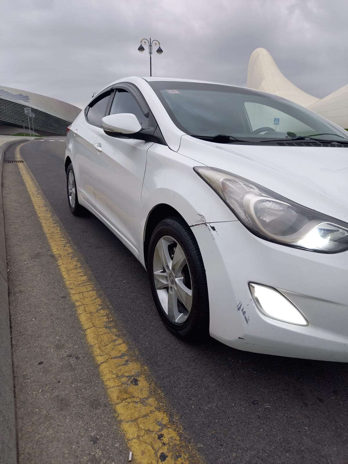 Hyundai Elantra, 2011 il, 1.8 L, 315 000 km
