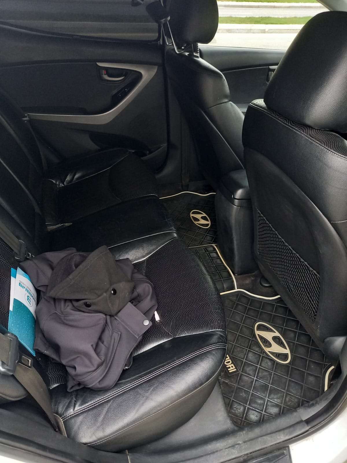Hyundai Elantra, 2011 il, 1.8 L, 315 000 km