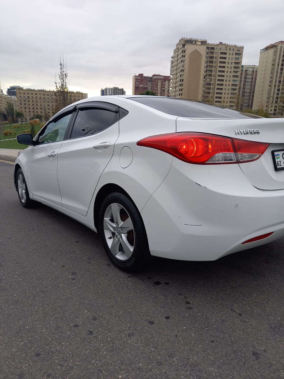 Hyundai Elantra, 2011 il, 1.8 L, 315 000 km