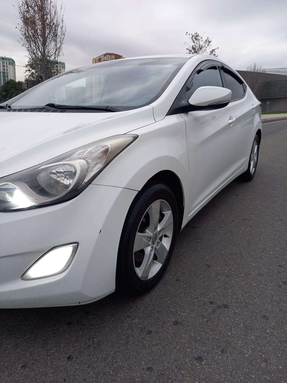 Hyundai Elantra, 2011 il, 1.8 L, 315 000 km