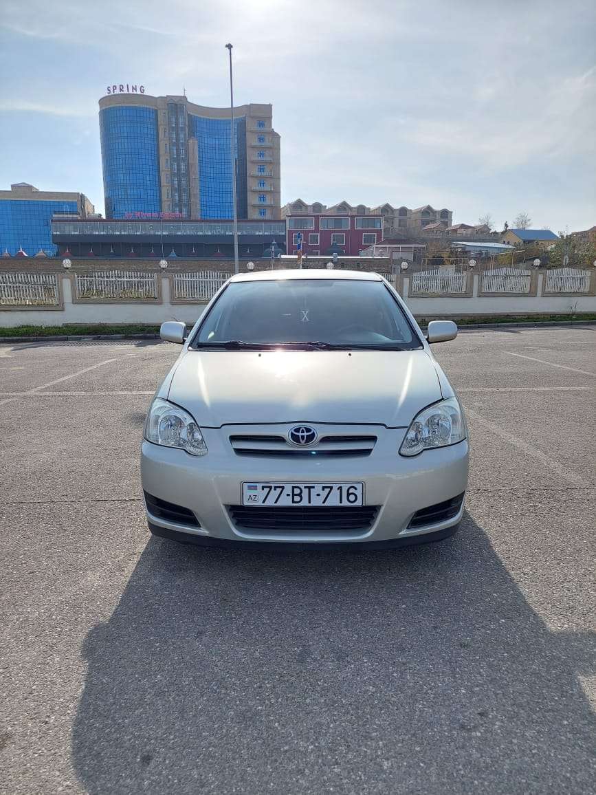 Toyota Corolla, 2005 il, 1.4 L, 180 000 km
