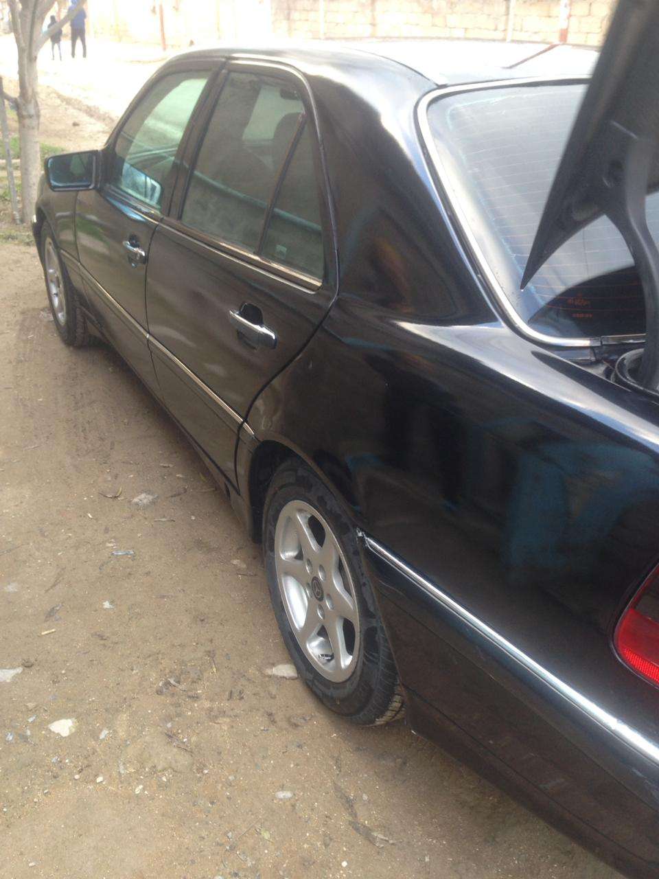 Mercedes C 230, 1999 il, 2.3 L, 256 147 km