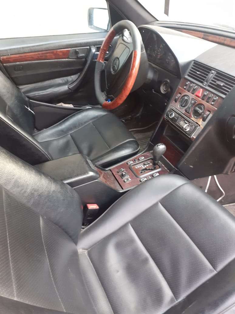 Mercedes C 230, 1999 il, 2.3 L, 256 147 km
