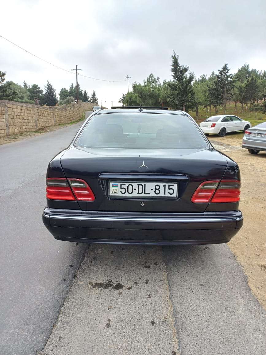 Mercedes E 240, 2000 il, 2.6 L, 230 000 km