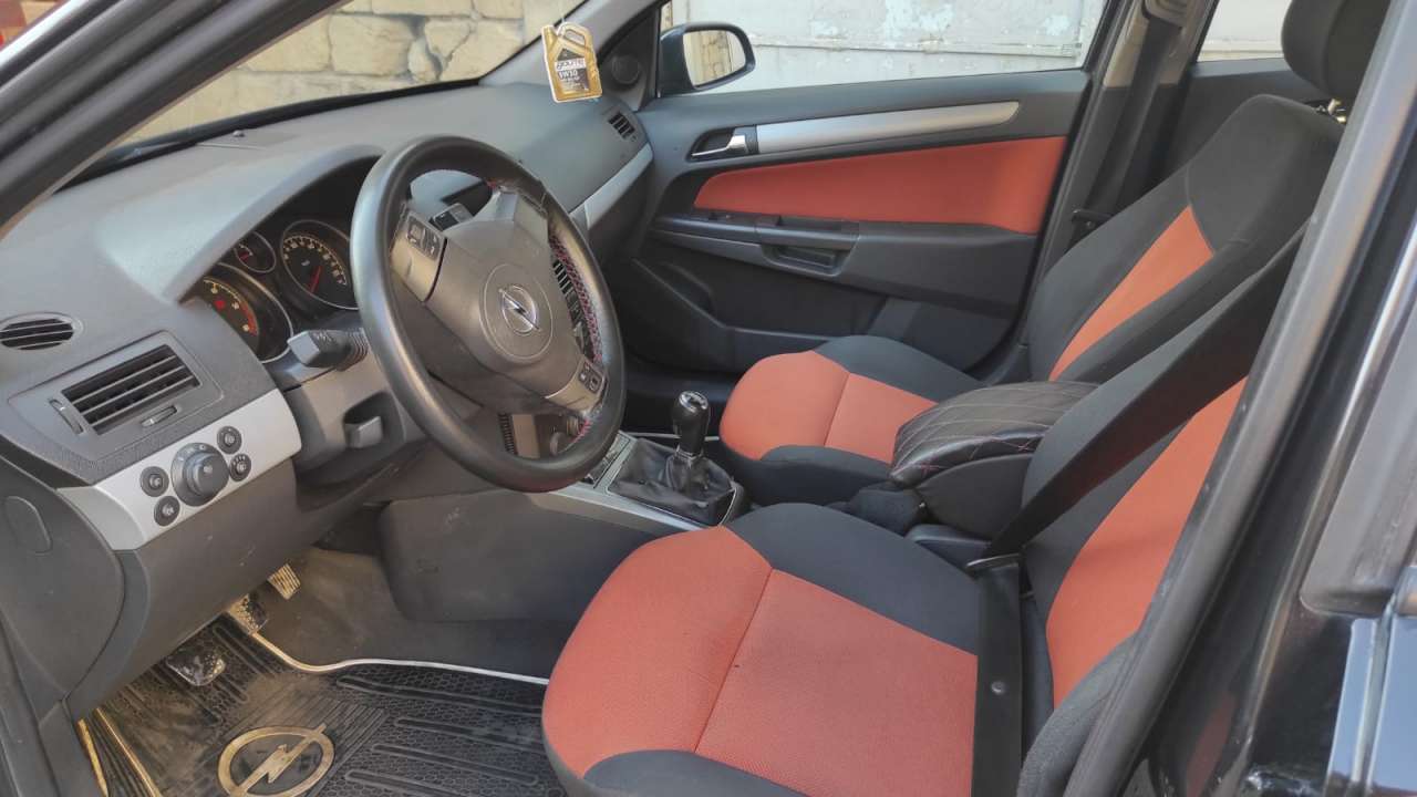 Opel Astra, 2006 il, 1.3 L, 270 000 km