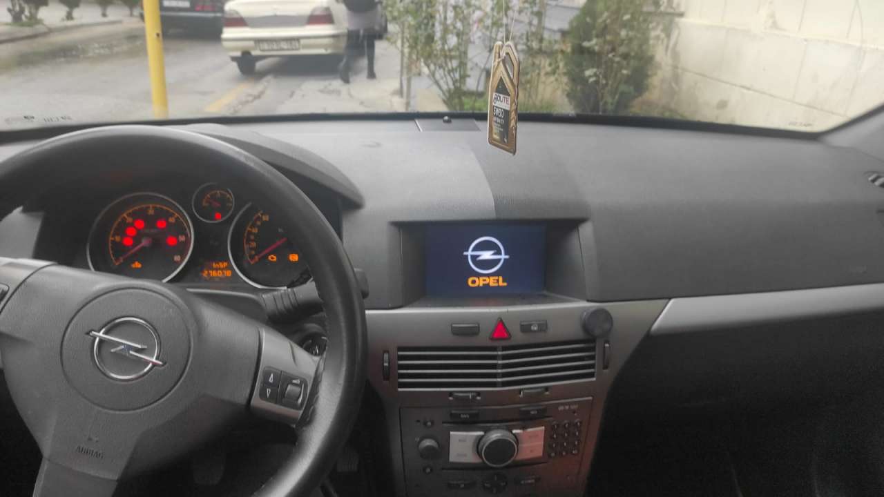 Opel Astra, 2006 il, 1.3 L, 270 000 km