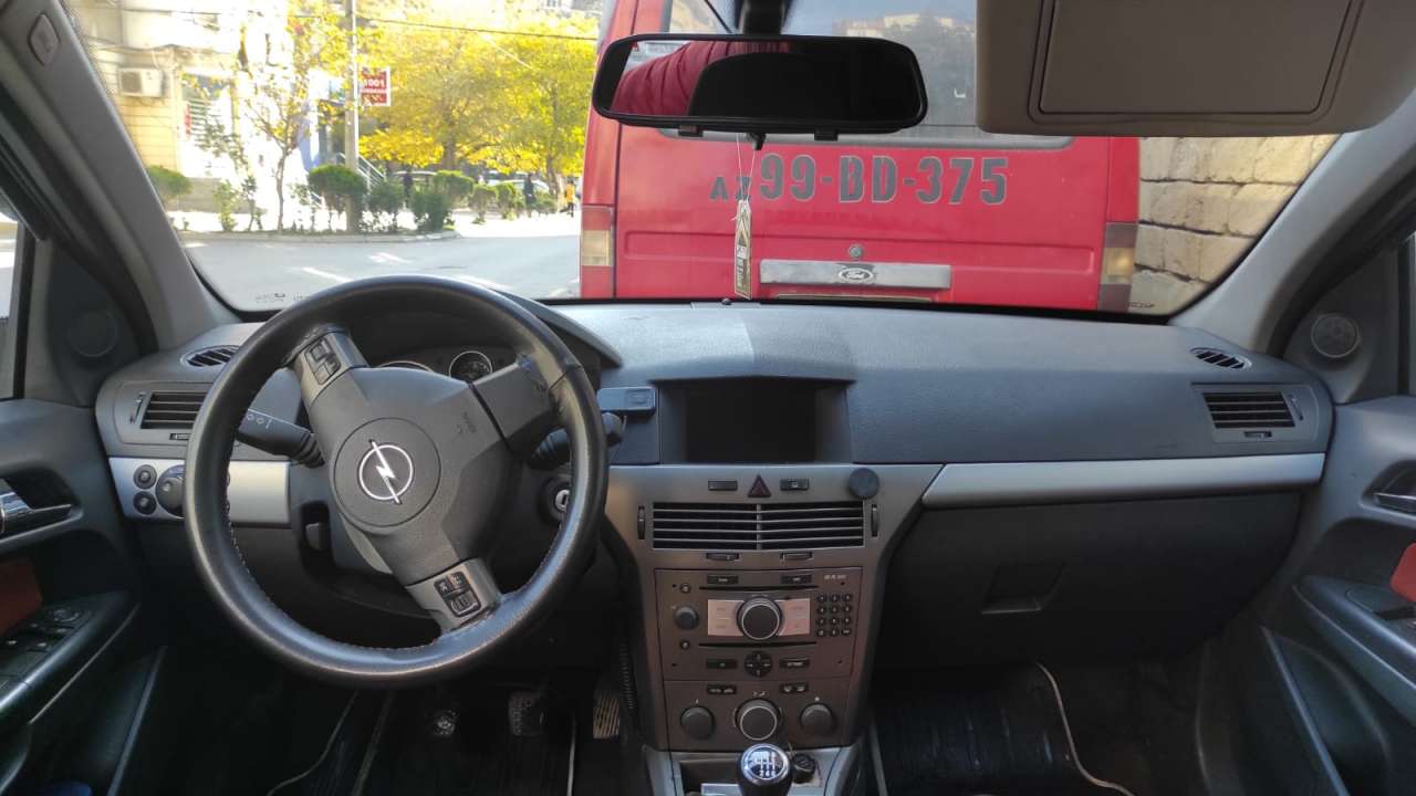 Opel Astra, 2006 il, 1.3 L, 270 000 km