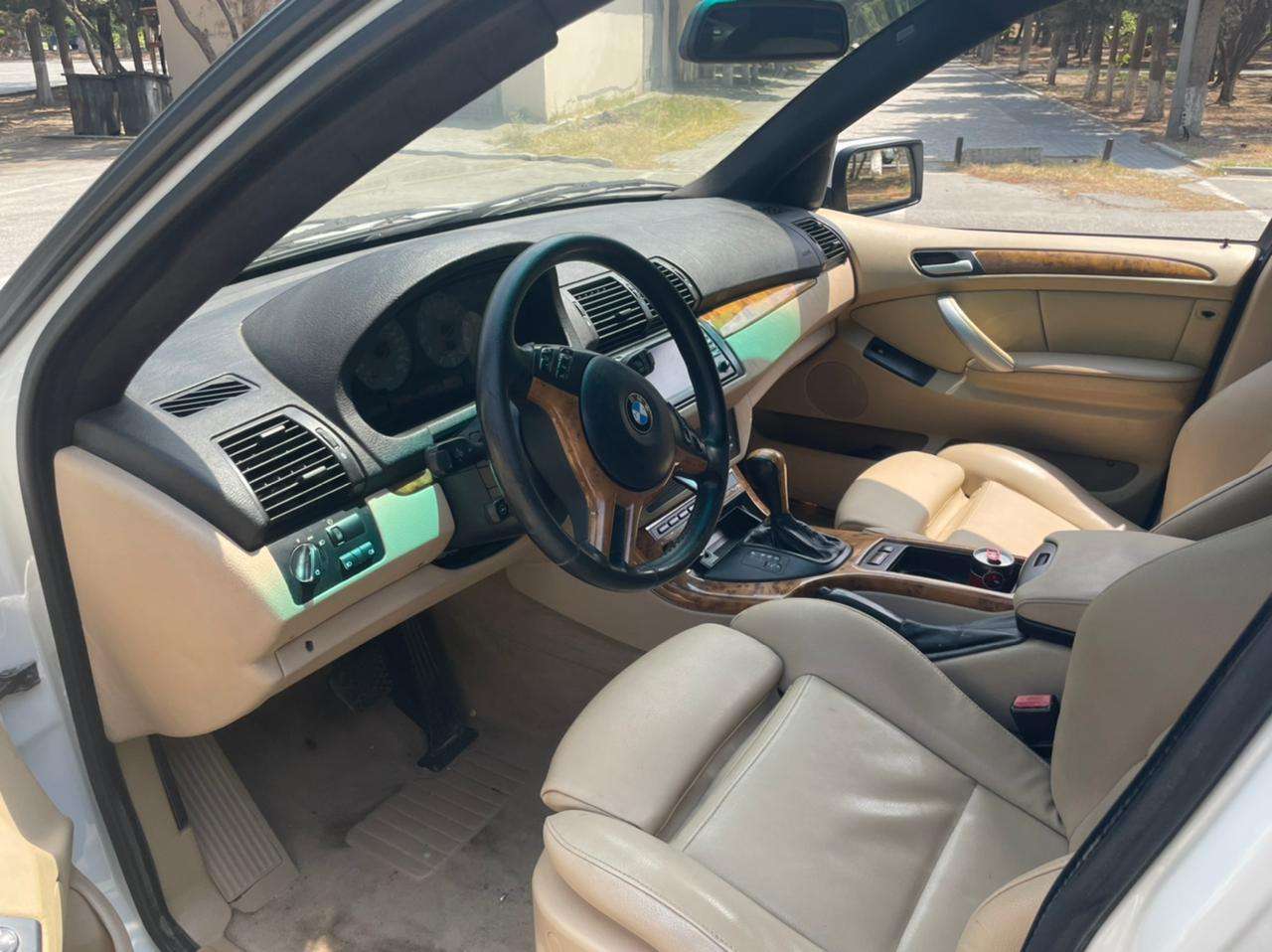 BMW X5, 2002 il, 4.4 L, 350 000 km