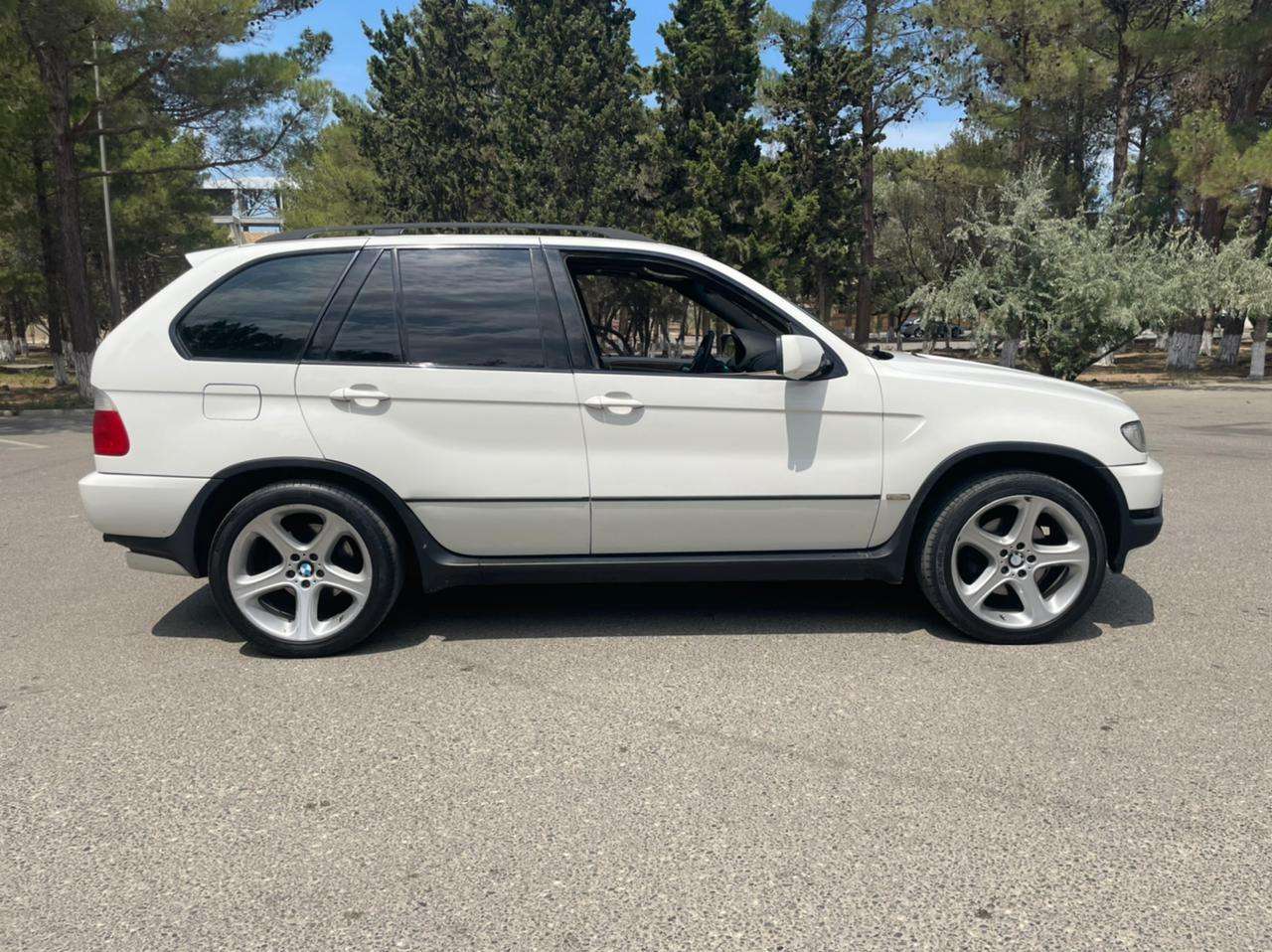 BMW X5, 2002 il, 4.4 L, 350 000 km