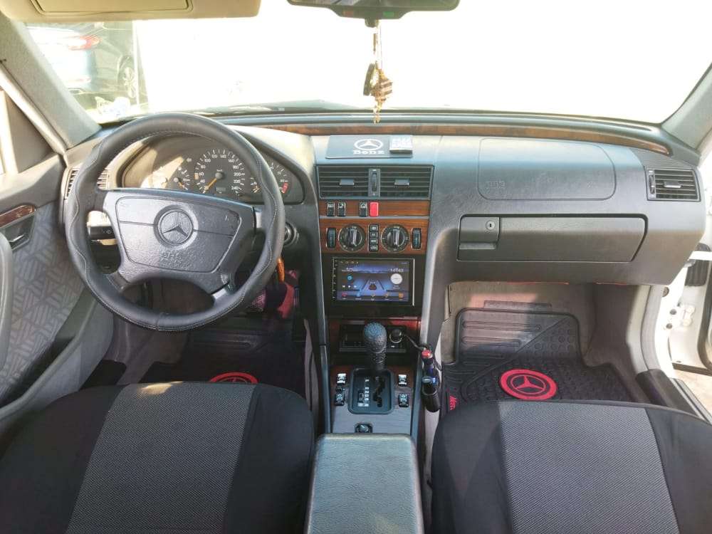 Mercedes C 220, 1995 il, 2.2 L, 299 366 km