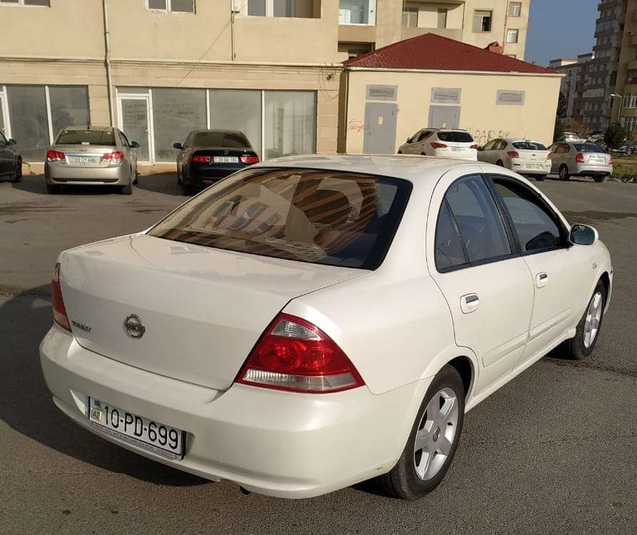 Nissan Sunny, 2011 il, 1.6 L, 180 000 km