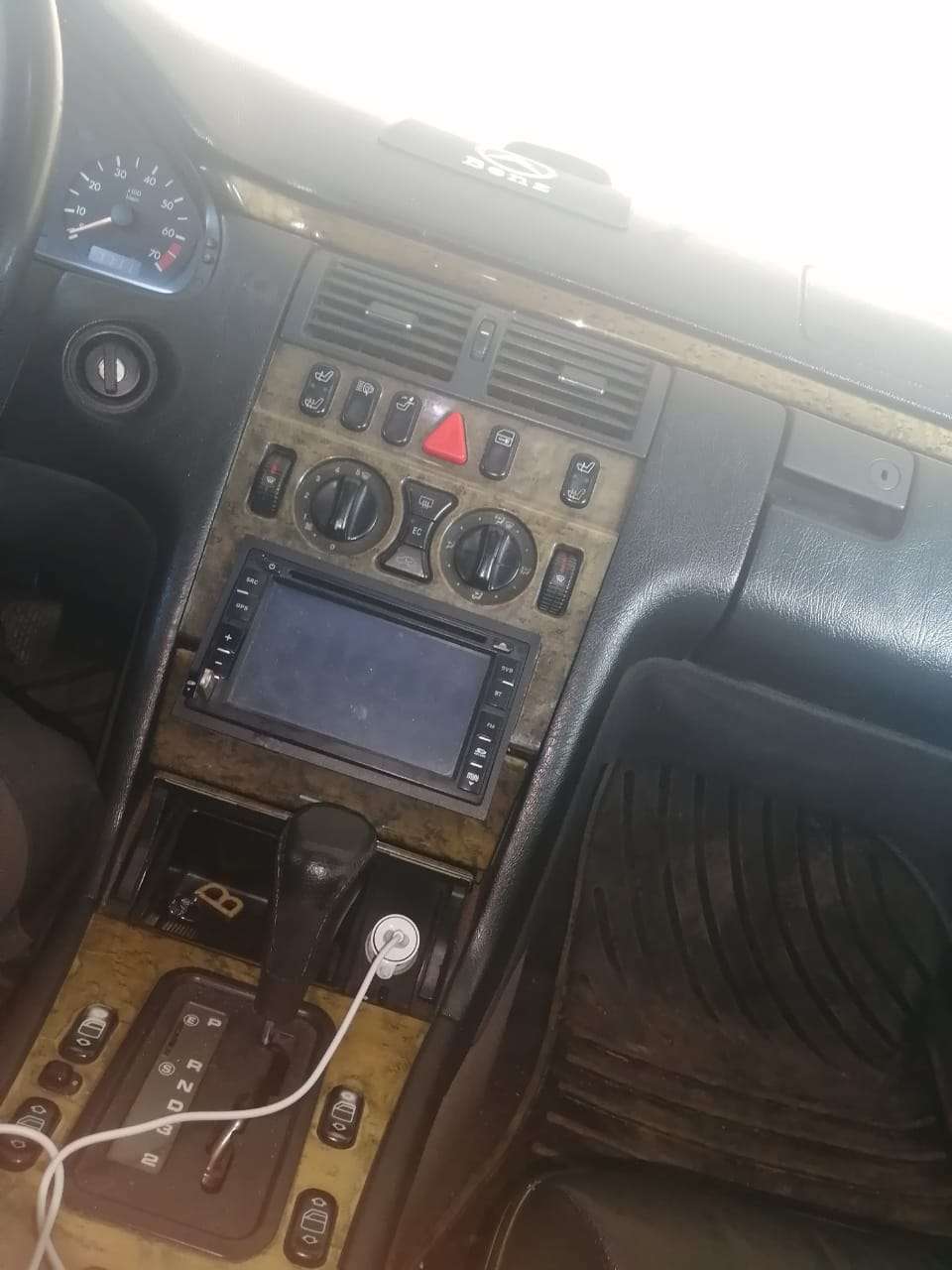 Mercedes E 230, 1996 il, 2.3 L, 500 000 km