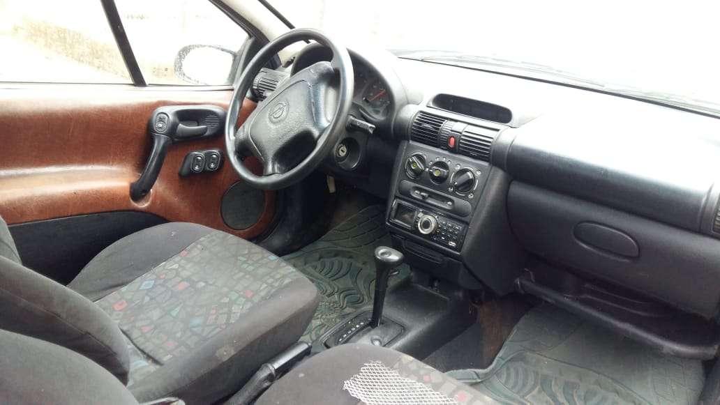 Opel Tigra, 1998 il, 1.4 L, 177 000 km