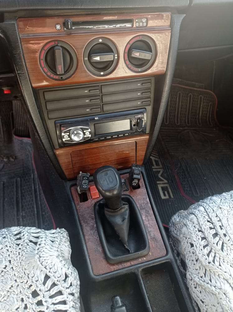 Mercedes 190, 1991 il, 2.0 L, 285 392 km