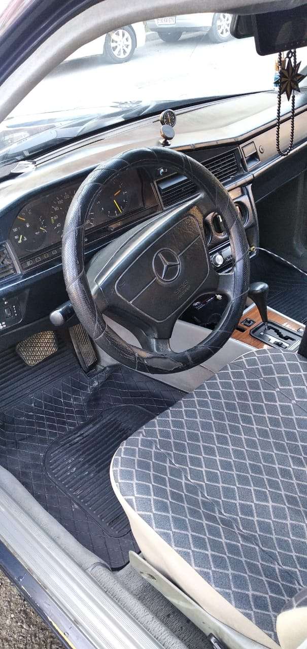 Mercedes 190, 1990 il, 1.8 L, 359 000 km