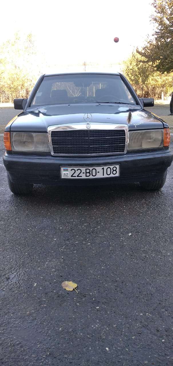 Mercedes 190, 1990 il, 1.8 L, 359 000 km