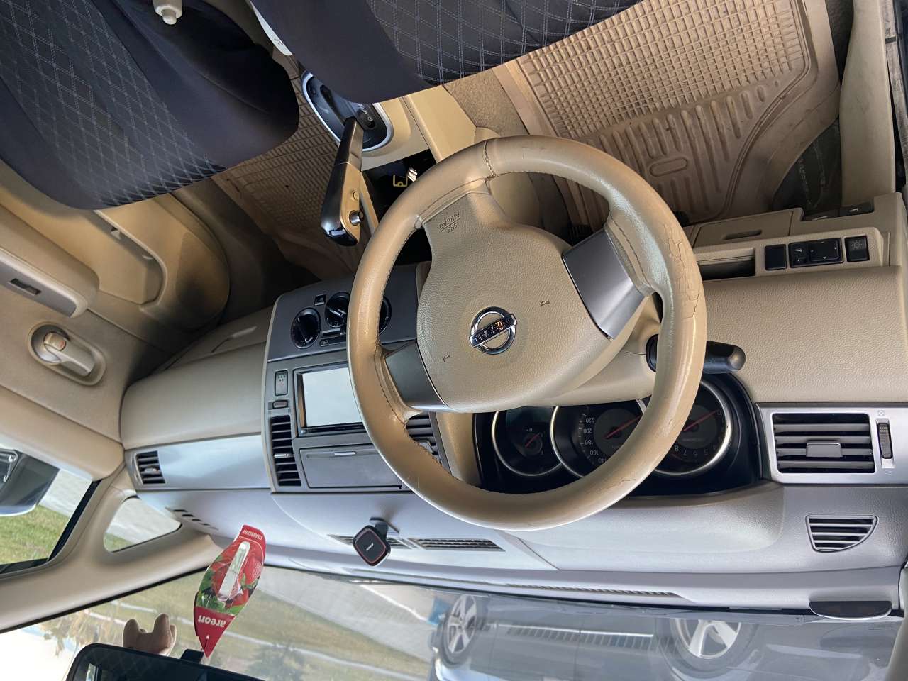 Nissan Tiida, 2007 il, 0.2 L, 270 000 km