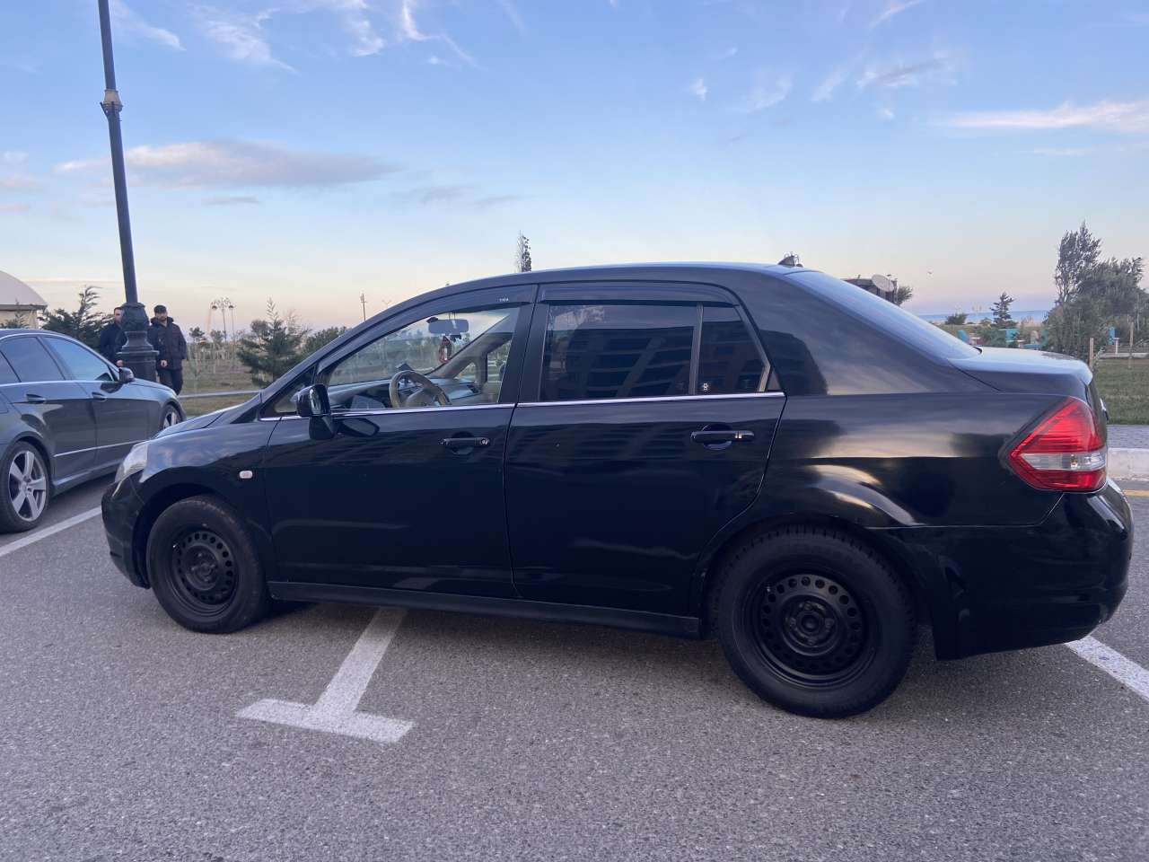 Nissan Tiida, 2007 il, 0.2 L, 270 000 km