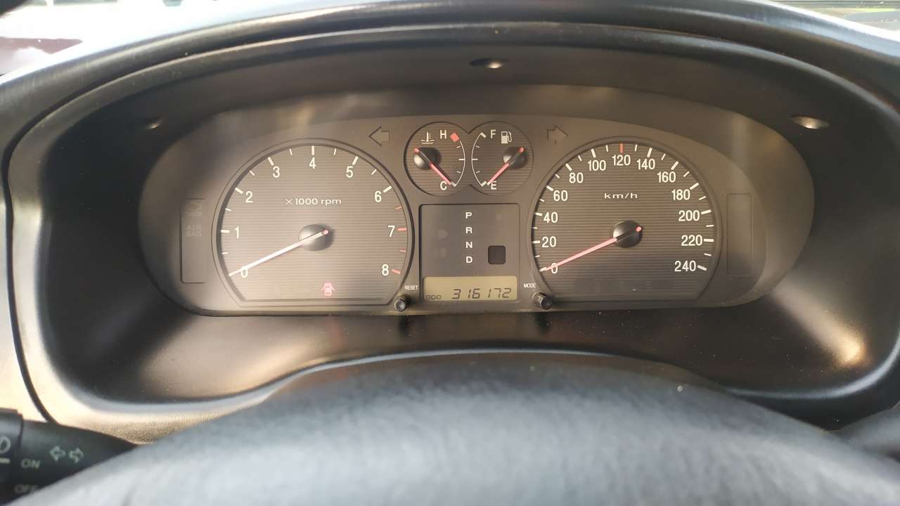 Hyundai Sonata, 2003 il, 2.0 L, 316 000 km