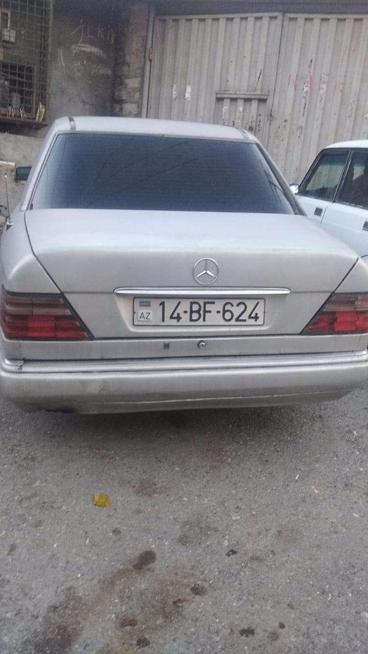 Mercedes E 250, 1991 il, 2.5 L, 305 000 km