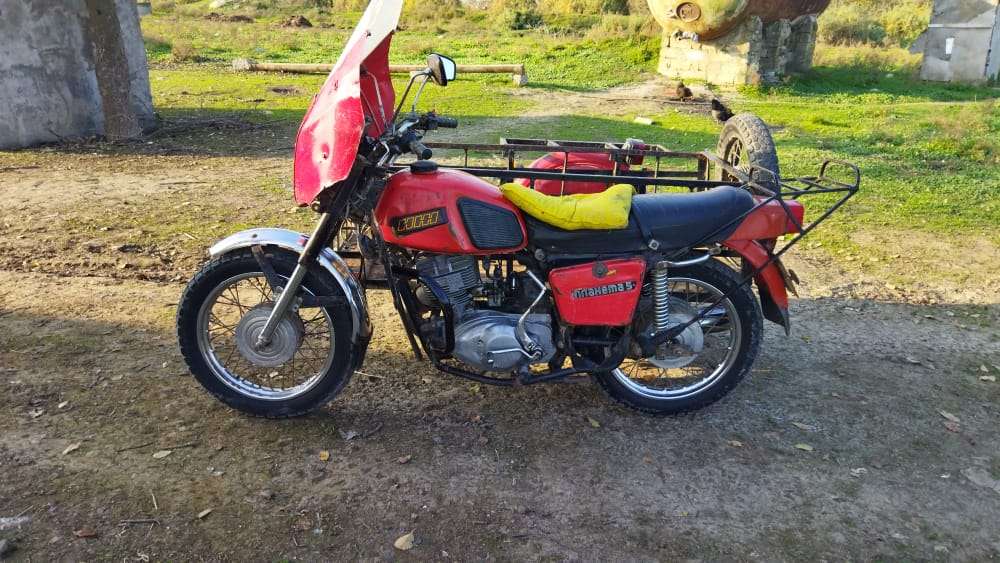 IJ 2717, 1992 il, 0.1 L, 50 000 km