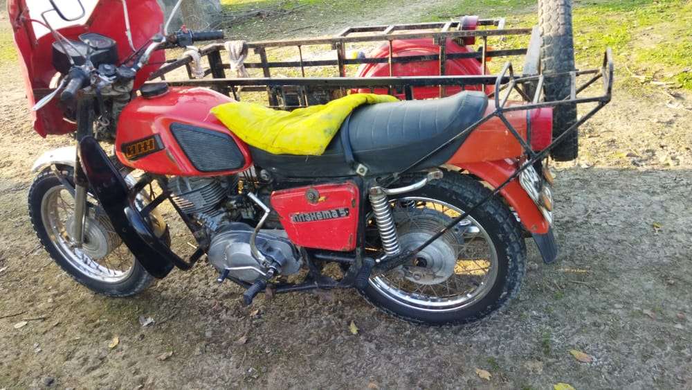 IJ 2717, 1992 il, 0.1 L, 50 000 km