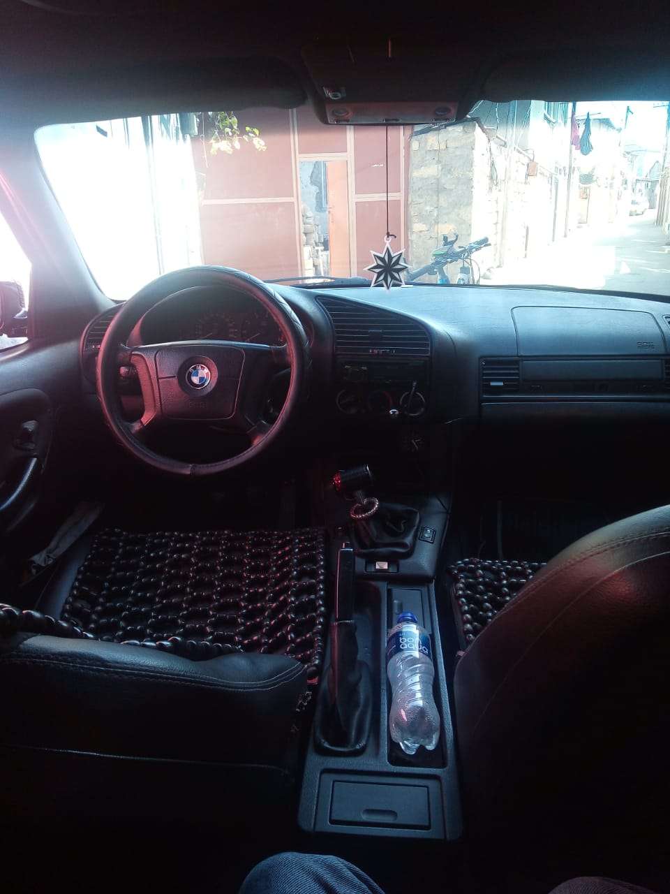BMW 318, 1996 il, 1.8 L, 521 440 km
