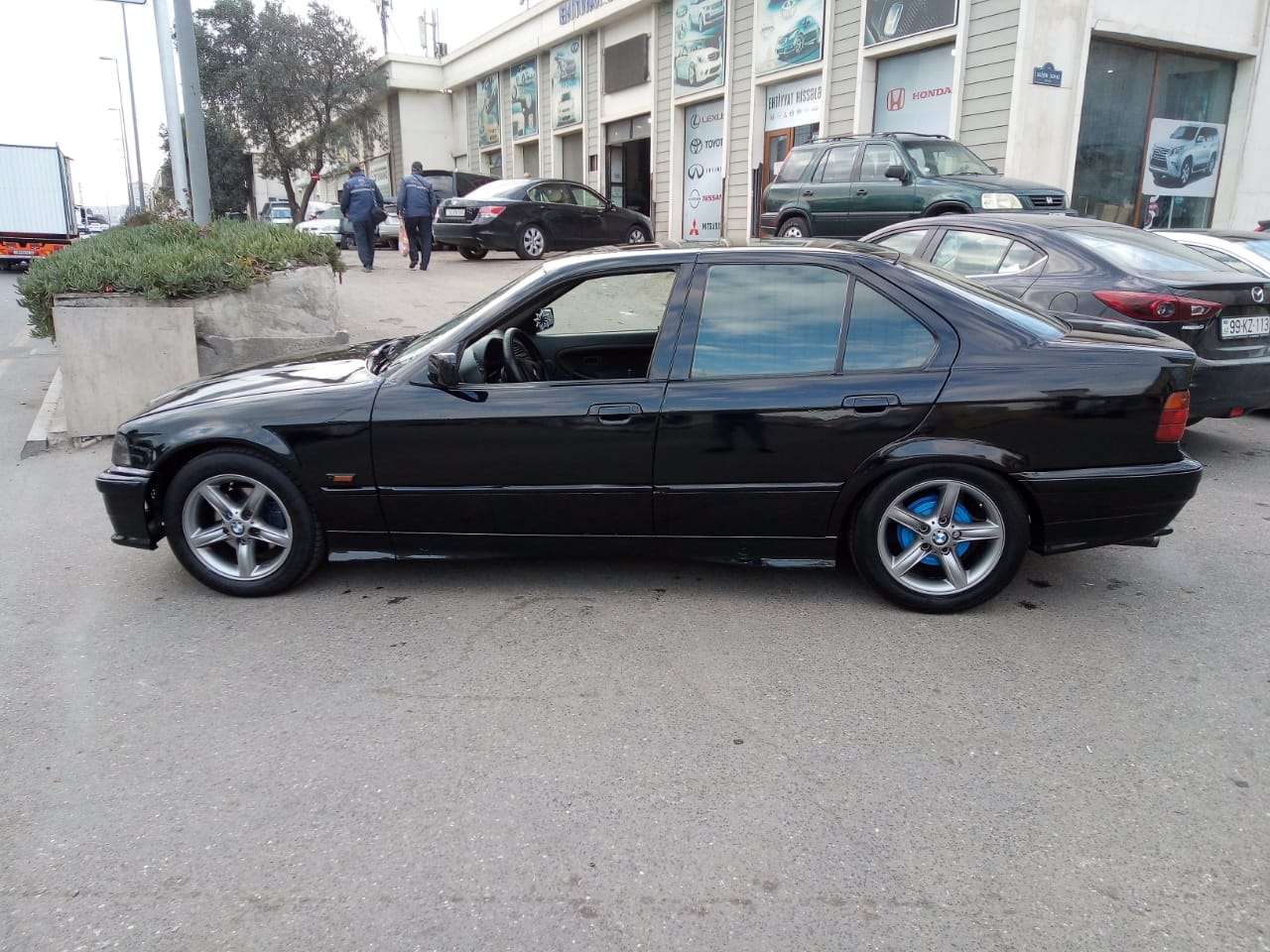 BMW 318, 1996 il, 1.8 L, 521 440 km