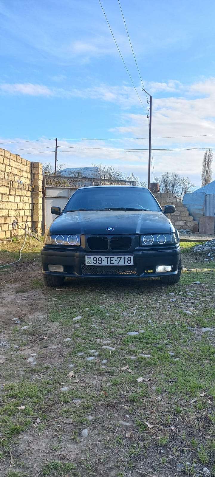 BMW 325, 1990 il, 2.5 L, 402 050 km