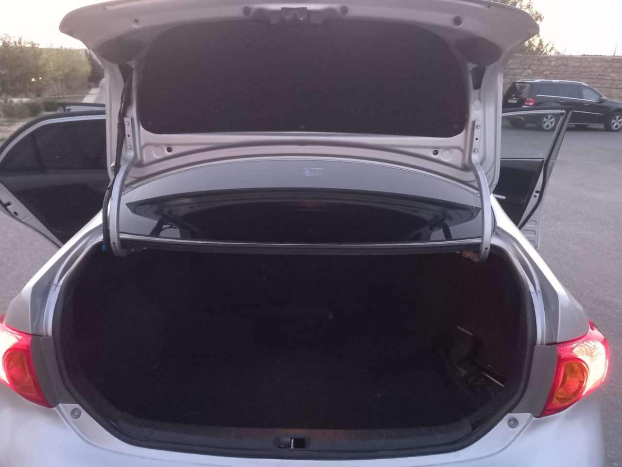 Toyota Corolla, 2007 il, 1.6 L, 180 000 km