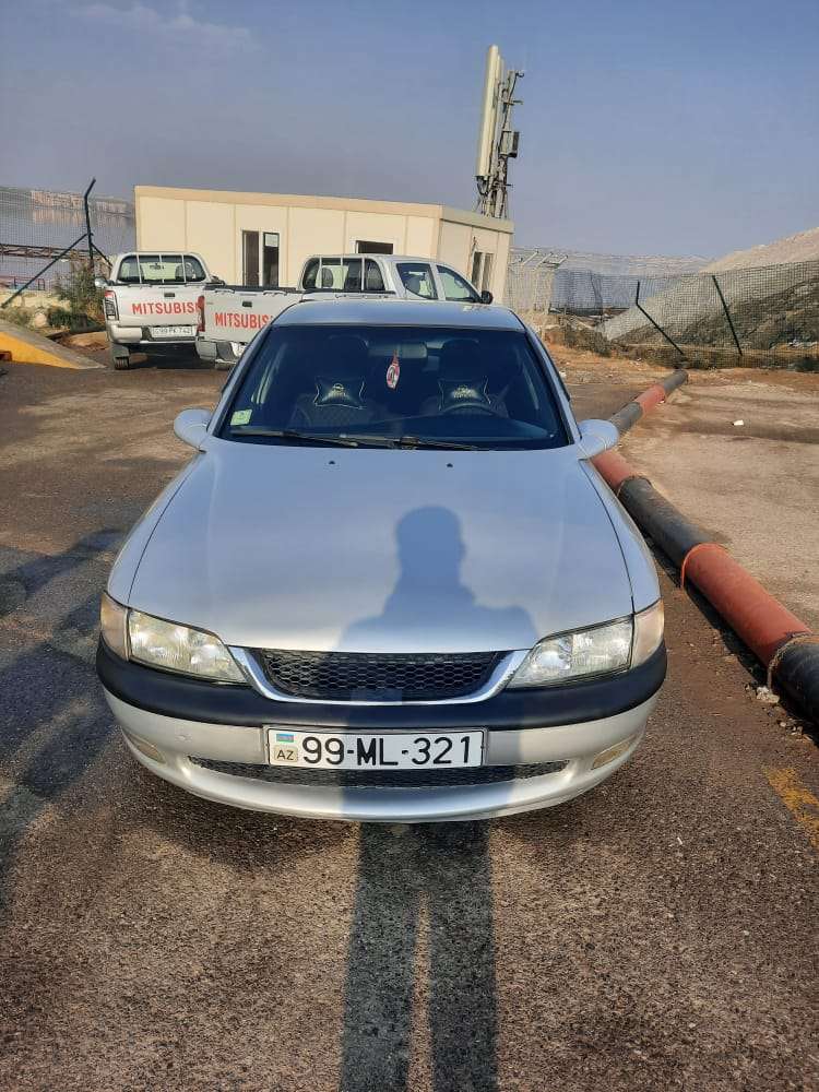 Opel Vectra, 1998 il, 1.6 L, 215 000 km