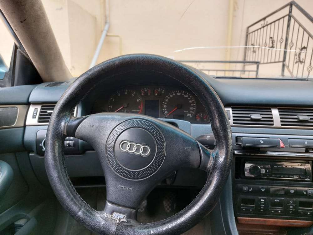 Audi A6, 1997 il, 3.0 L, 300 000 km