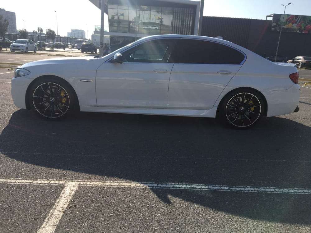 BMW 528, 2012 il, 2.0 L, 172 200 km