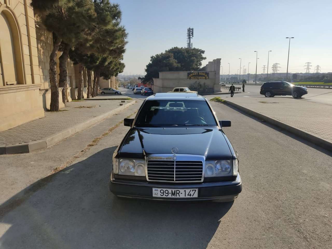 Mercedes E 200, 1991 il, 2.3 L, 355 000 km