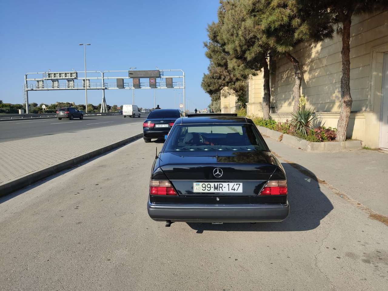 Mercedes E 200, 1991 il, 2.3 L, 355 000 km
