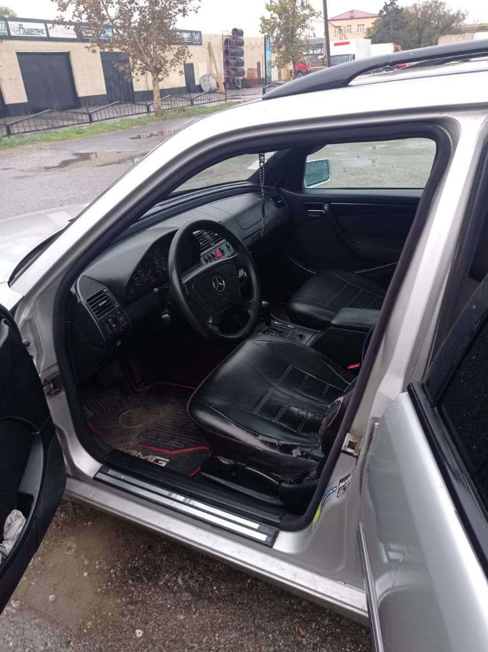 Mercedes C 200, 2000 il, 2.0 L, 287 624 km