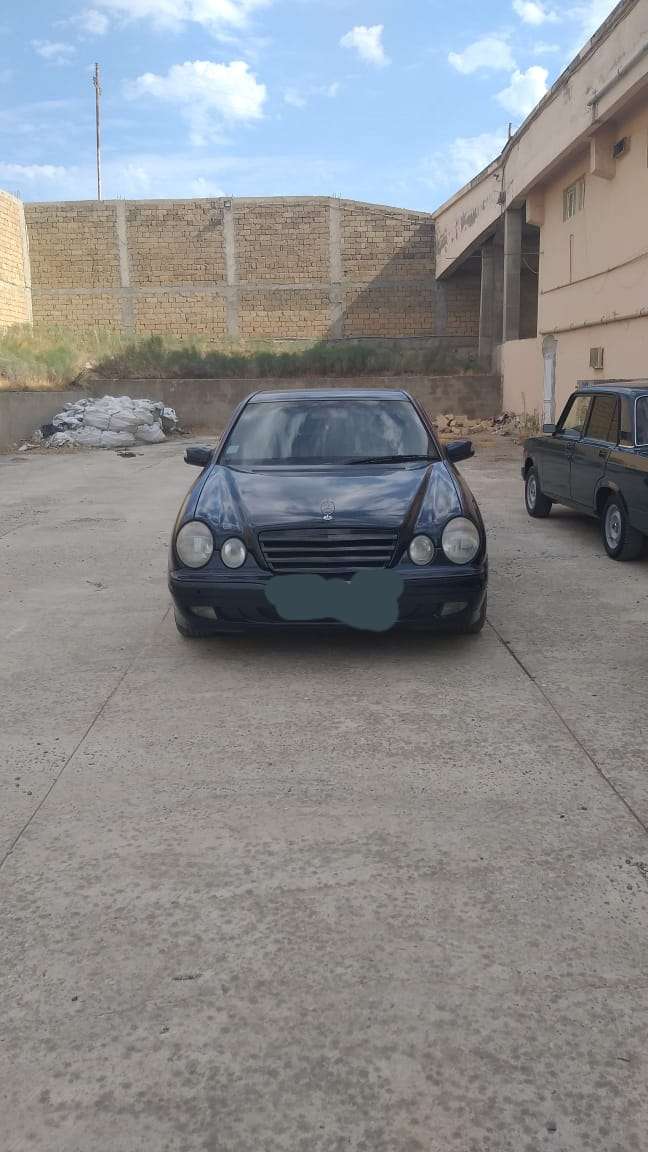 Mercedes E 220, 2000 il, 2.2 L, 513 000 km