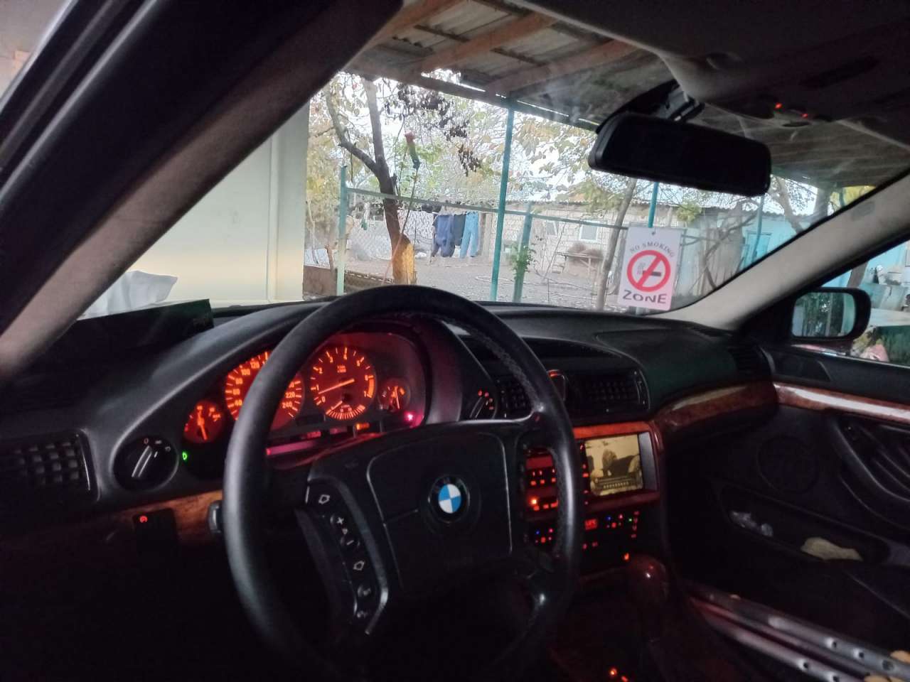 BMW 728, 1999 il, 2.8 L, 231 465 km