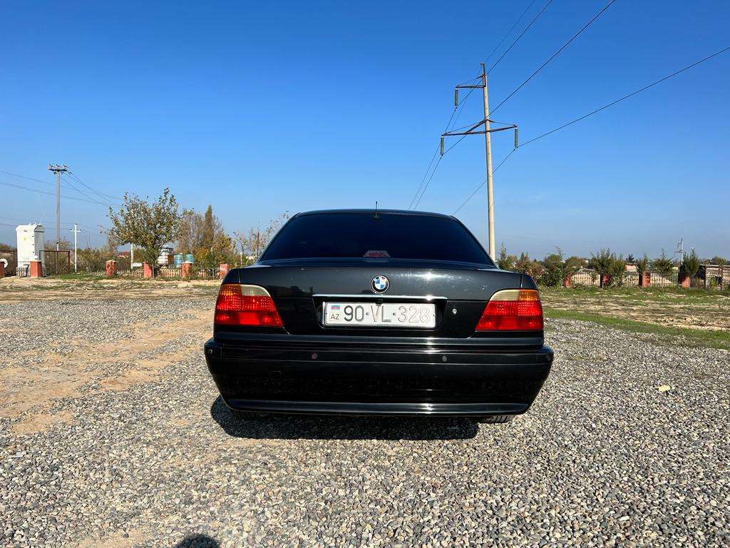 BMW 728, 1999 il, 2.8 L, 231 465 km