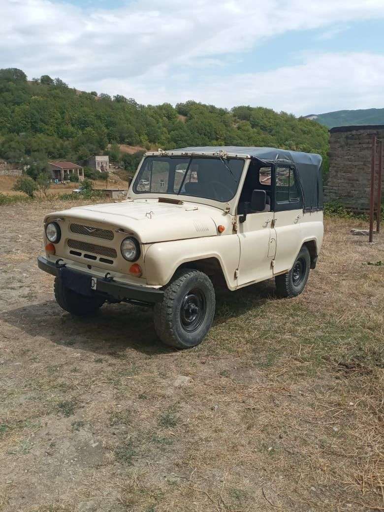 UAZ 469, 1977 il, 2.4 L, 100 000 km