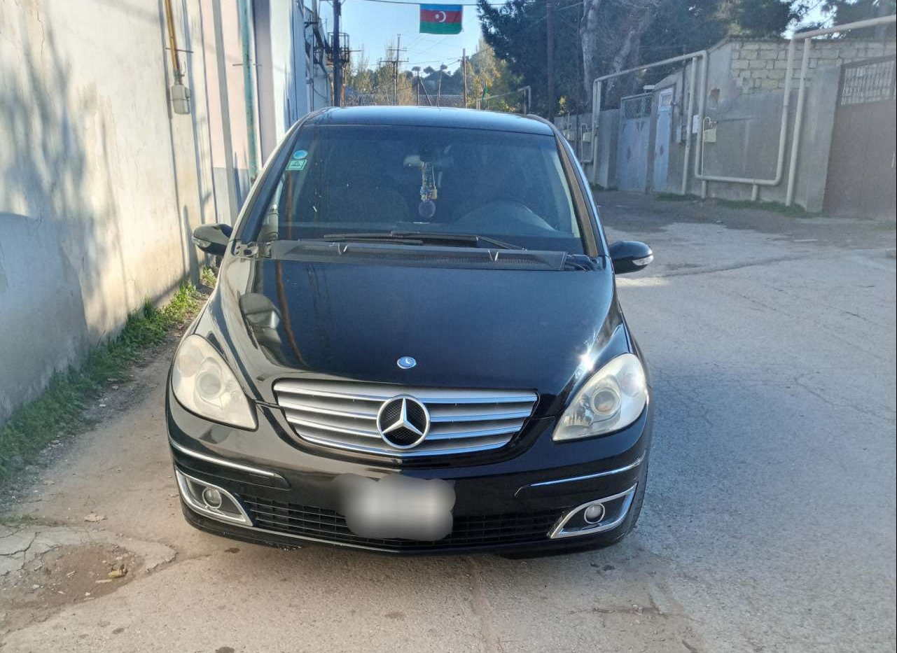 Mercedes B 200, 2008 il, 0.35 L, 221 348 km