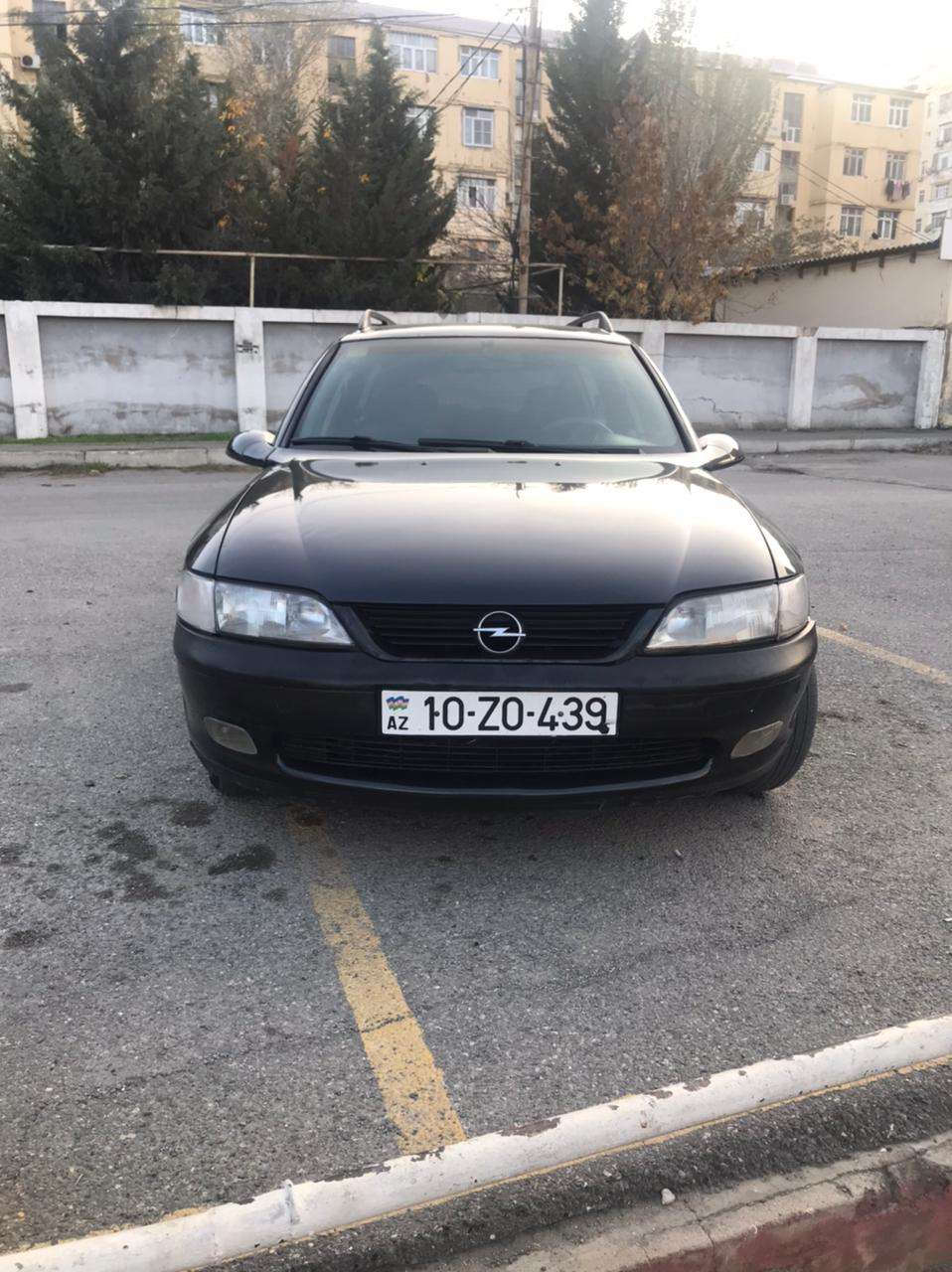 Opel Vectra, 1998 il, 2.0 L, 350 000 km
