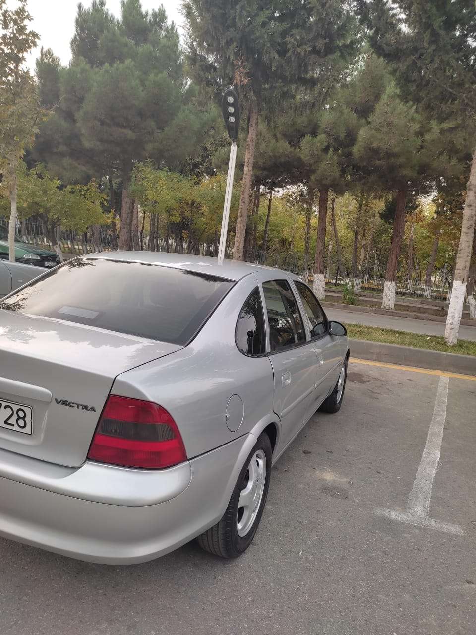 Opel Vectra, 1998 il, 1.8 L, 250 000 km