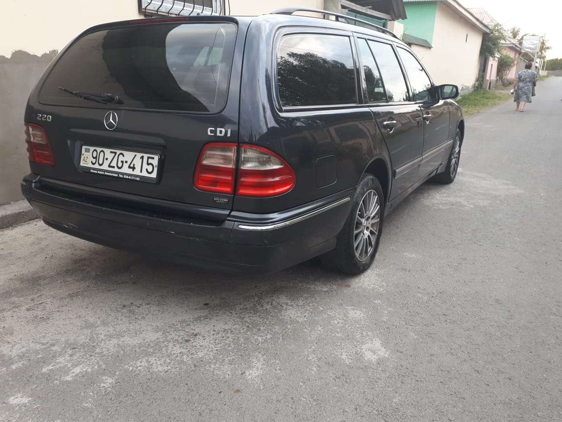 Mercedes E 220, 2002 il, 2.2 L, 350 000 km