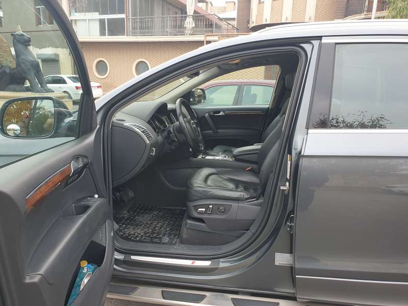 Audi Q7, 2011 il, 3.0 L, 157 000 km
