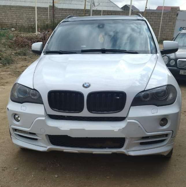 BMW X5, 2007 il, 4.8 L, 268 000 km