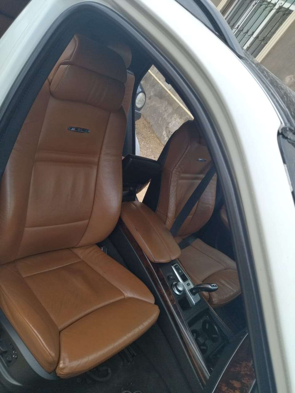 BMW X5, 2007 il, 4.8 L, 268 000 km