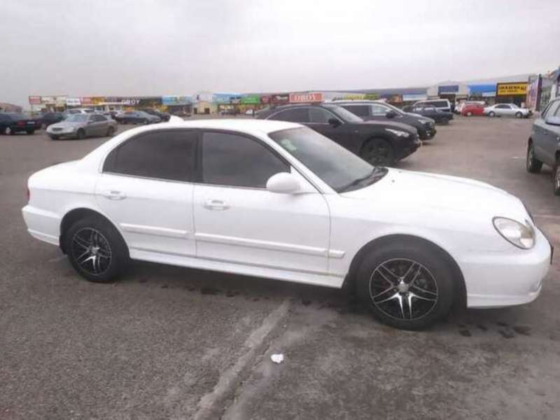 Hyundai Sonata, 2004 il, 2.0 L, 200 400 km