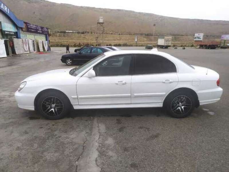 Hyundai Sonata, 2004 il, 2.0 L, 200 400 km